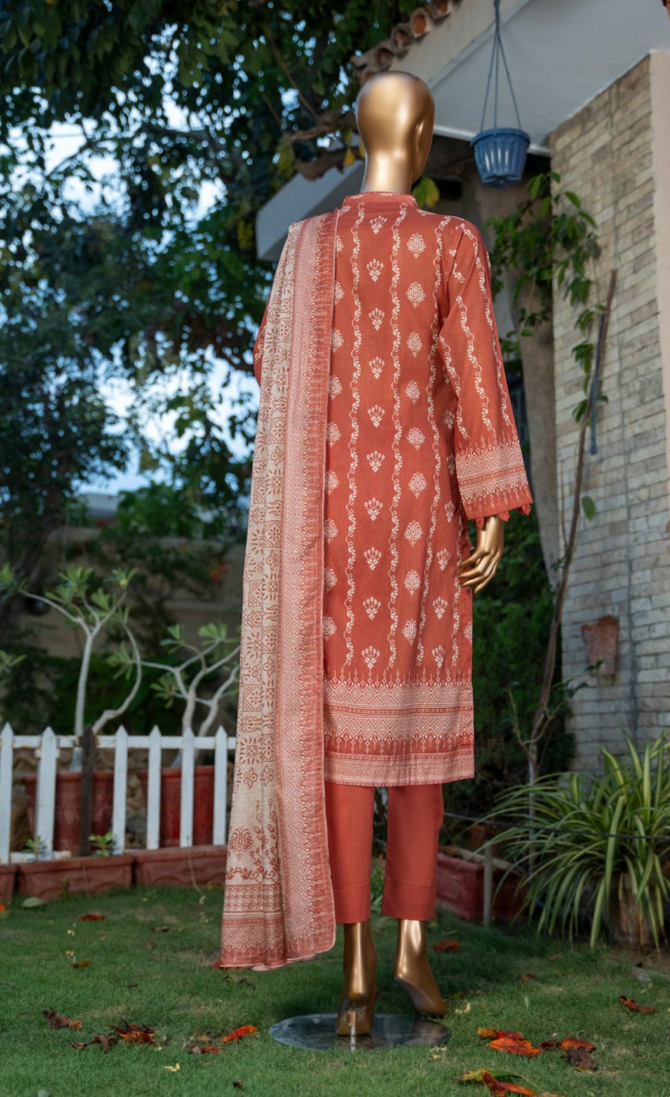 Printed 3 Piece Suite Zari Dupatta